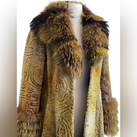 RARE vtg 1970s 100% lamb skin & Racoon Penny Lane Yellow fur coat festival - Picture 4 of 12